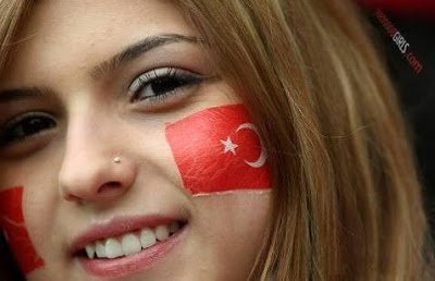 Türk Kızına İstediğini Verin!